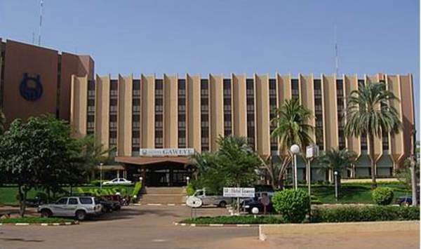 Gaweye Hotel Niamey Exterior foto